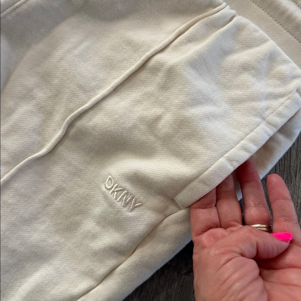 DKNY Sport Cream Pull On French Terry Joggers with Ankle Zippers Size Small - Picture 3 of 8